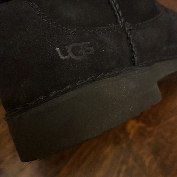 Ugg Black Bootie Size 9 - Picture 8 of 8